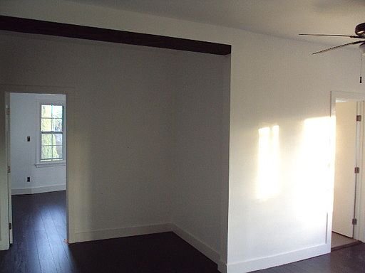 3rd image of 1301 1/2 N Stanley Ave