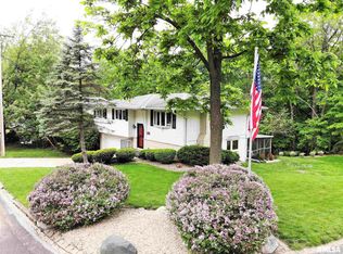 5916 N Tampico Dr, Peoria, IL