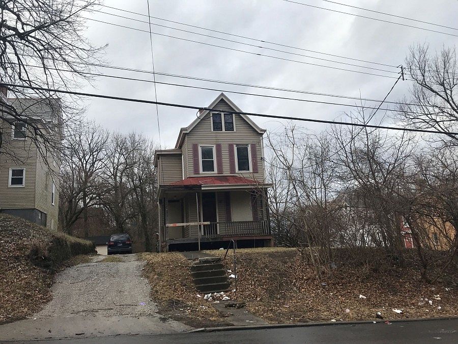 1st image of 1079 Grand Ave
