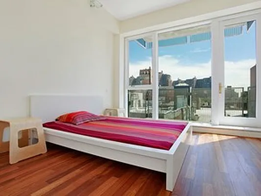 Sold by Corcoran | media 21