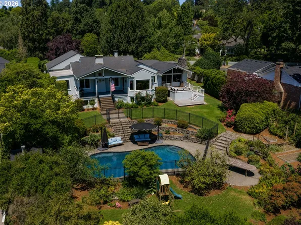 3617 Wauna Vista Dr, Vancouver, WA 98661