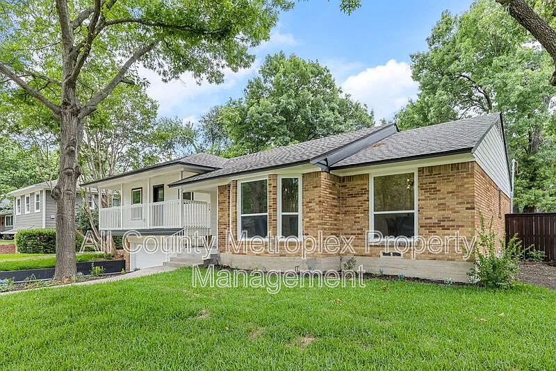 3 bed, 2.0 bath, 1933 sqft, $3,395 — Photo 3
