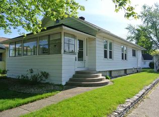 402 N State St, Mishawaka, IN 46544