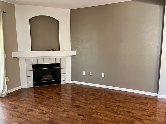 Living room with gas fireplace