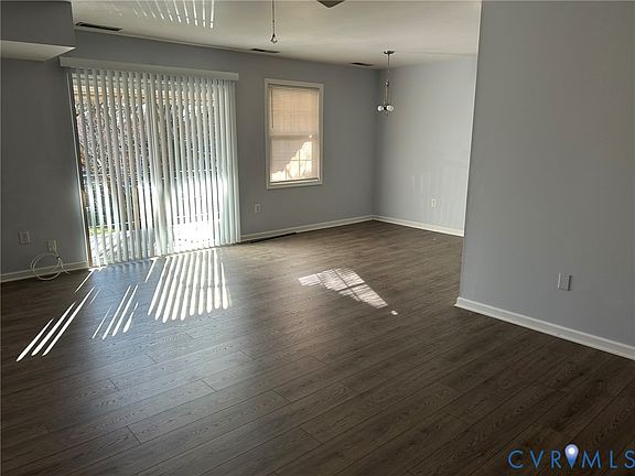5th image of 25 Meadow Lark Ln