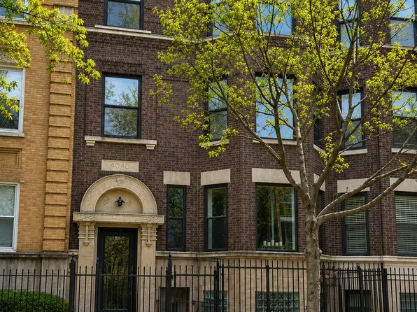 4040 S Calumet Ave, Chicago, IL 60653