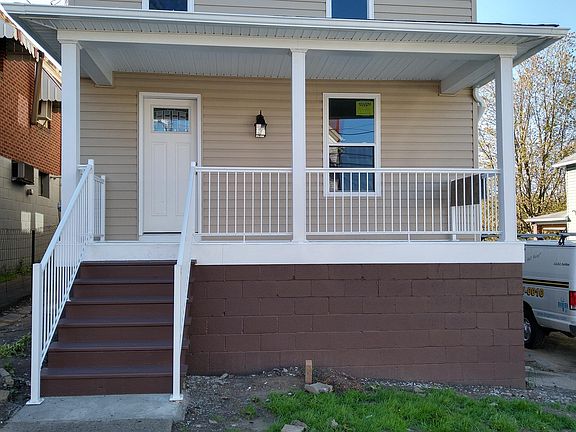 2nd image of 704 Stanton St
