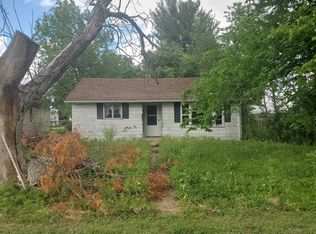 114 E Elm St, Mc Connell, IL 61050