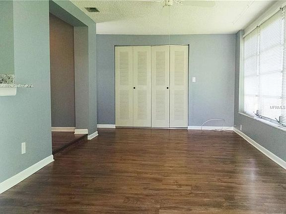 5th image of 4465 101st Ave N