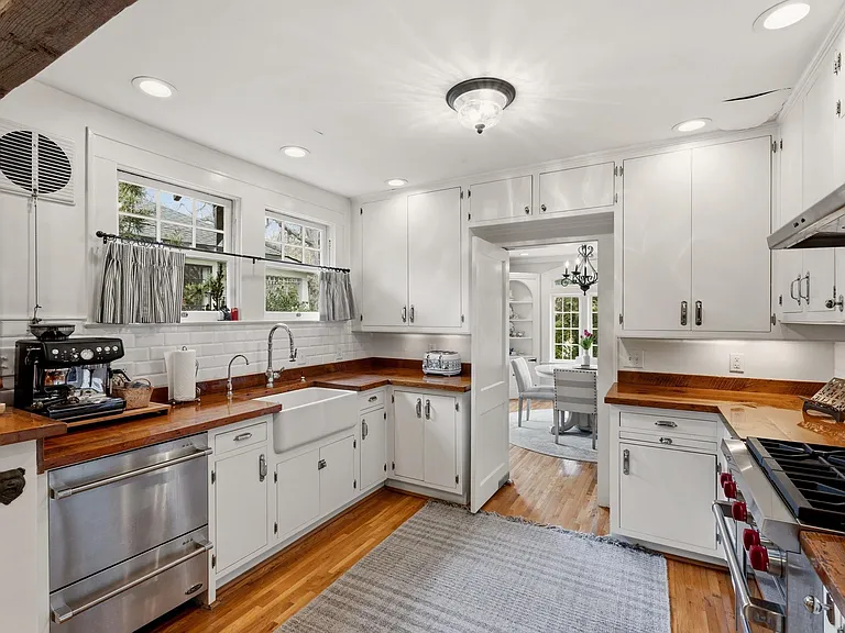 309 Randall St — Photo 14
