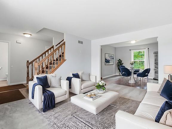 3rd image of 4201 Foxfire Dr