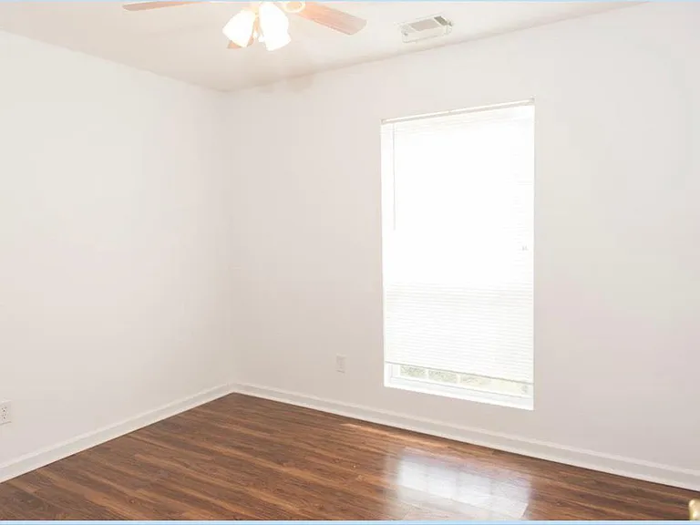 4907 Creek Bottom Ct — Photo 7