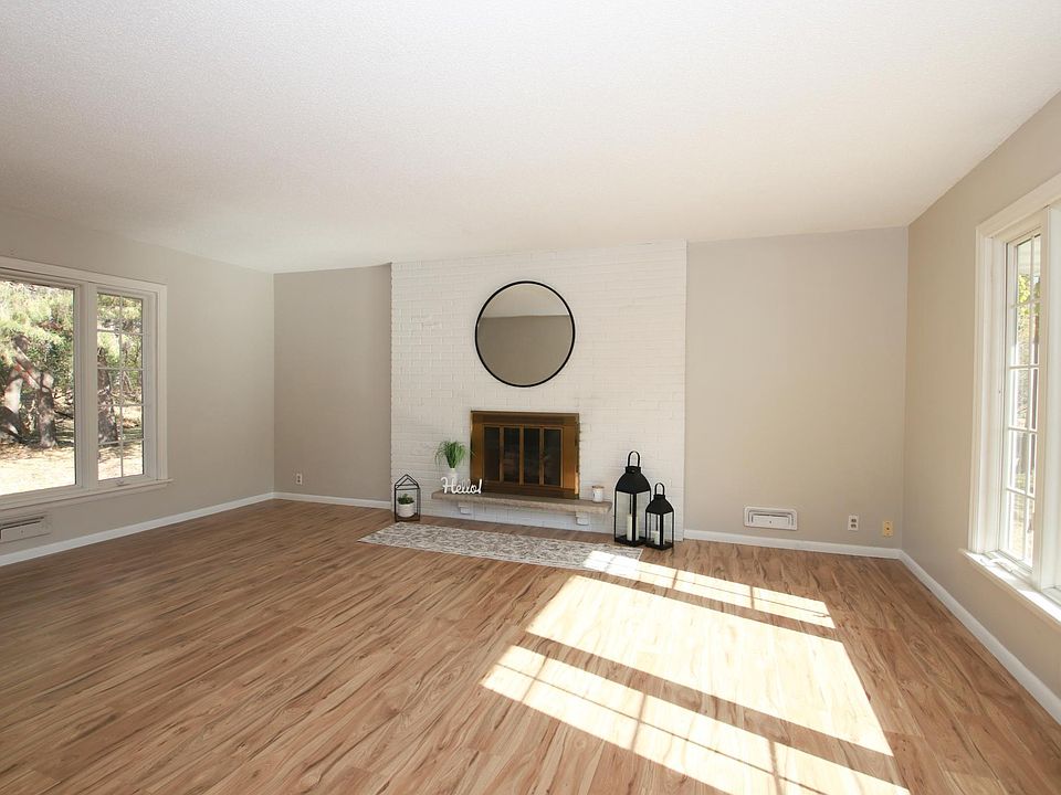 1st image of 518 Timberland Dr