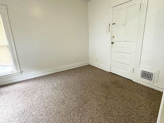 3rd image of 418 Emmet St APT 4