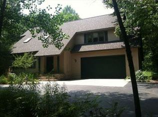 2803 N Waskevich Ln, Midland, MI 48642