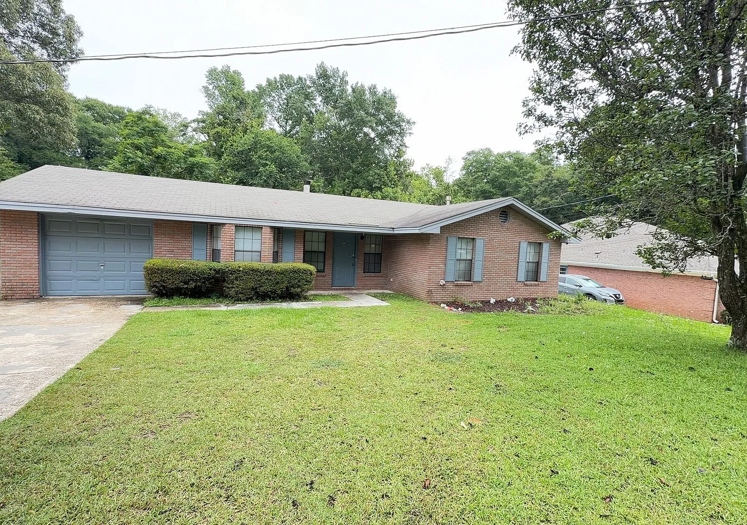 103 Valley Creek Dr — Photo 1