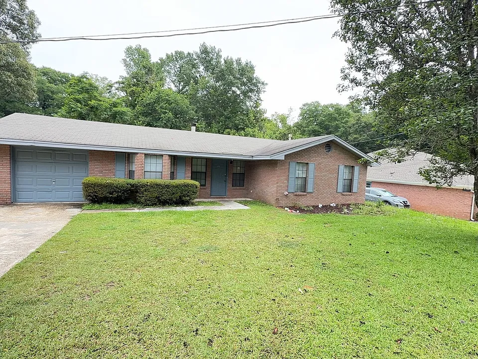 103 Valley Creek Dr