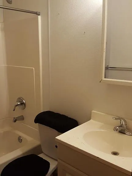 4507 Wipprecht St #7 — Photo 10