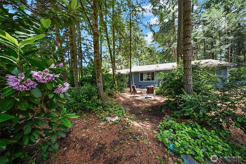 3rd image of 11222 Country Club Place