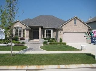 19703 Gallahad Dr, Macomb, MI 48044