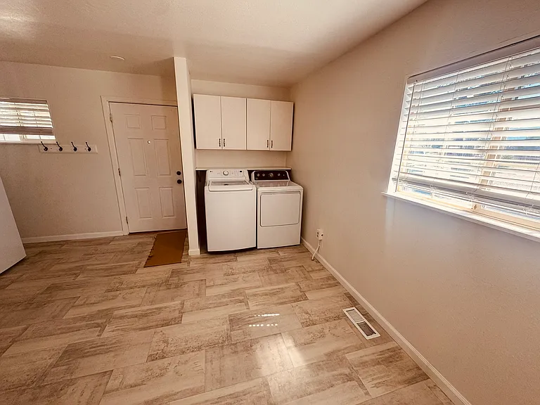 1304 Downs Dr #A — Photo 14