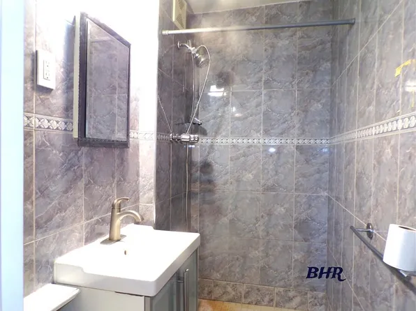 2265 Gerritsen Avenue image 17 of 19