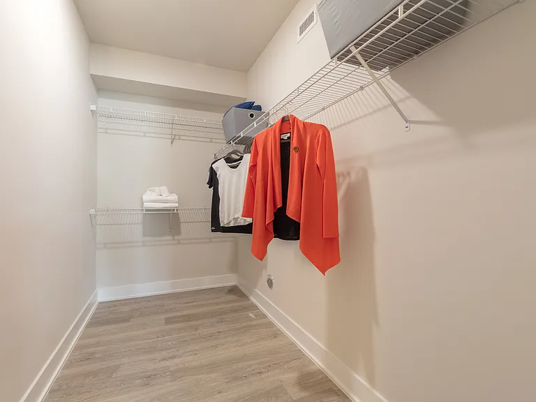Walk in Closets
