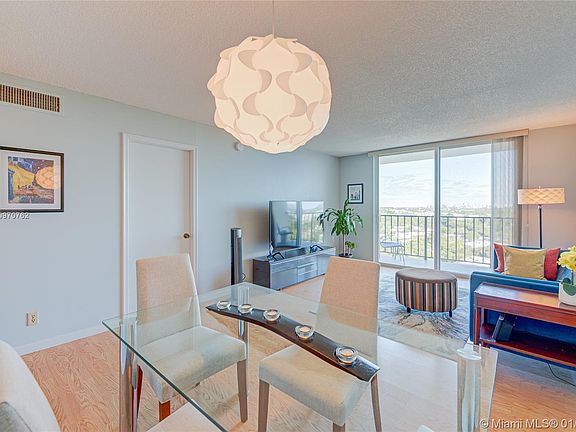 5th image of 1800 N Andrews Ave APT 12E
