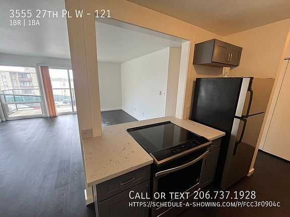 5th image of 3555 27th Pl W APT 121