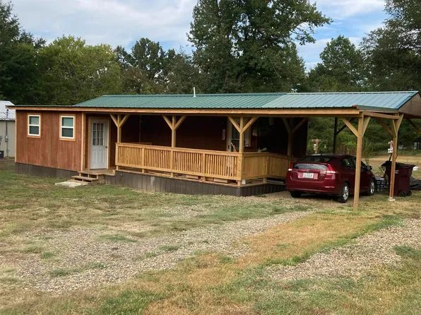 502 Pecan St, Queen City, TX 75572