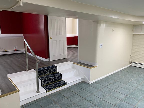 4th image of 900 Broadway APT 4