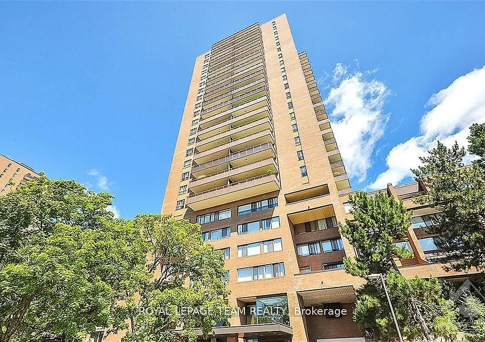 515 Saint Laurent Blvd #644