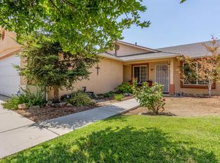 1691 Bennett Way, Sanger, CA 93657