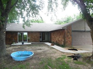 2606 McIntosh Cir, Cushing, OK 74023