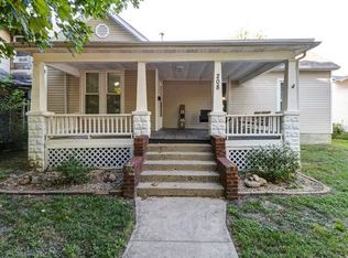 208 E Houghton St, Tuscola, IL 61953