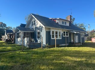 2036 N 11th St, Terre Haute, IN 47804