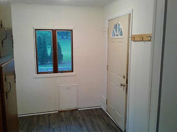 4th image of 24751 Morton St