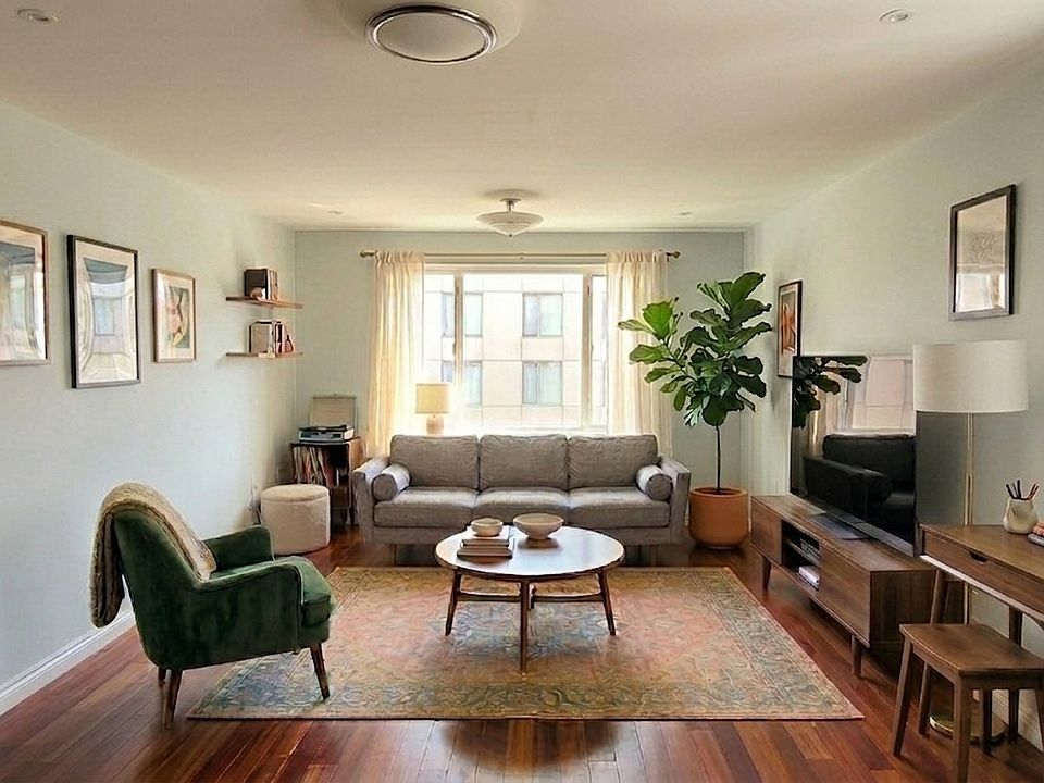 1st image of 30-85 Vernon Blvd #5J