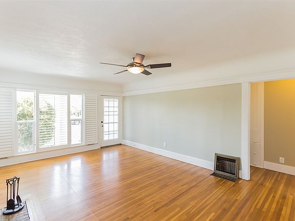 5th image of 4531 Louisiana St