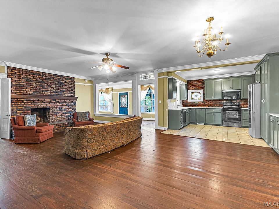 25th image of 306 Jordan Ave