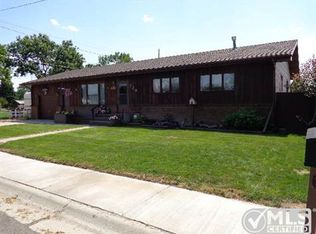 720 E Jefferson St, Powell, WY 82435