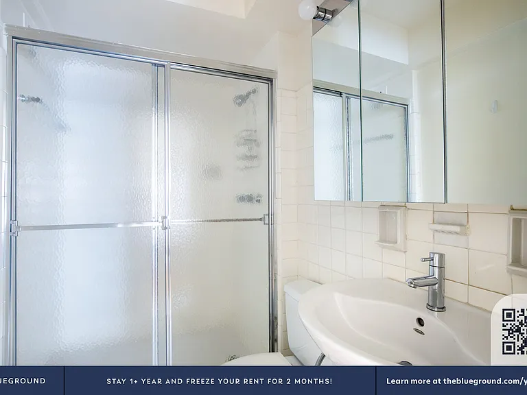 300 E 51st St #9B — Photo 11