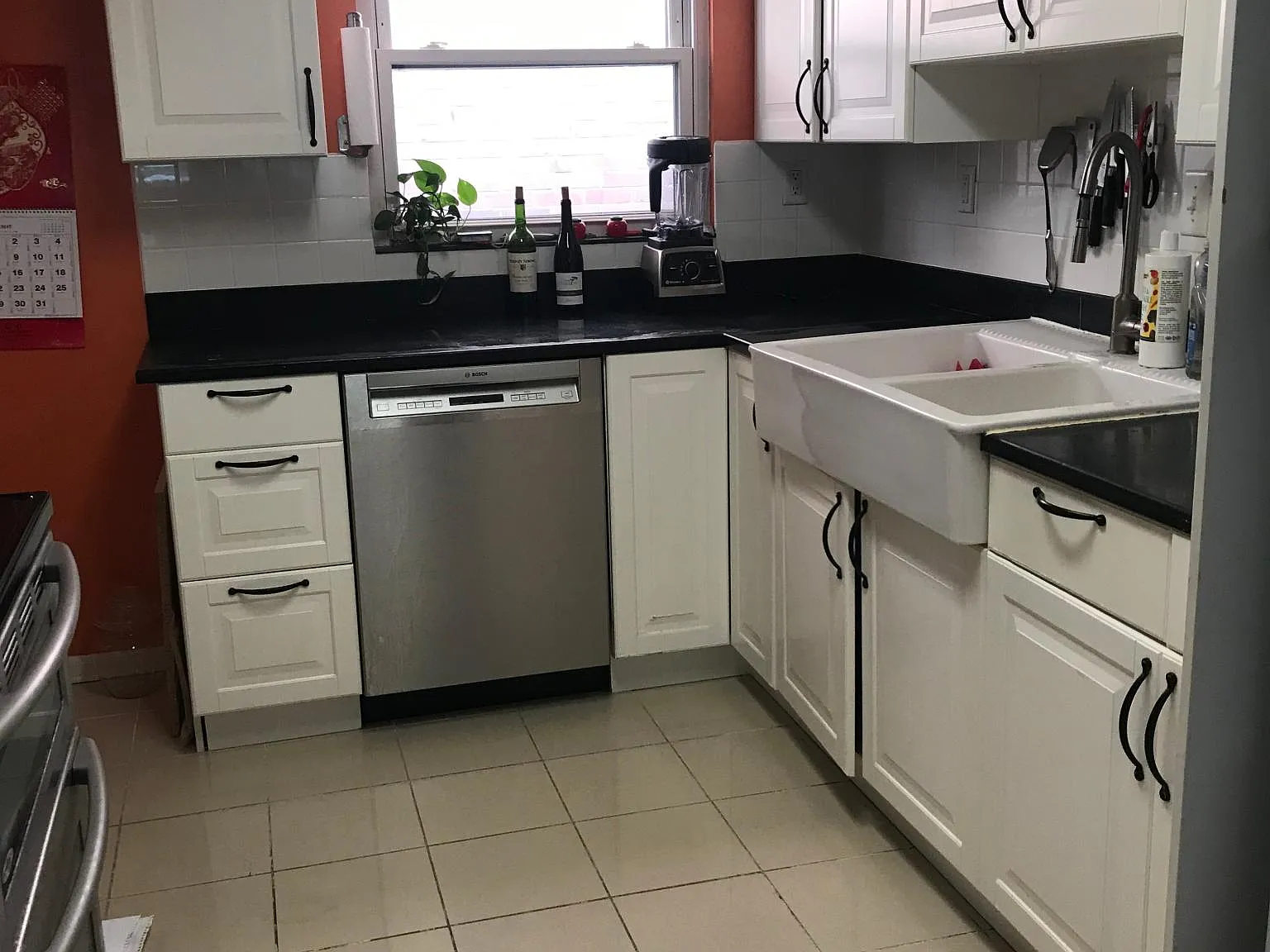 3 bed, 1401 sqft, $2,050 — Photo 2