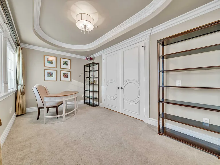 137 W Winnie Way — Photo 29