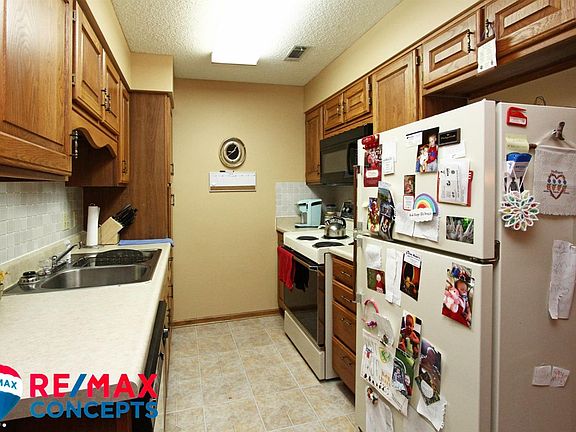 4th image of 3001 S 51st Street Ct Unit 205