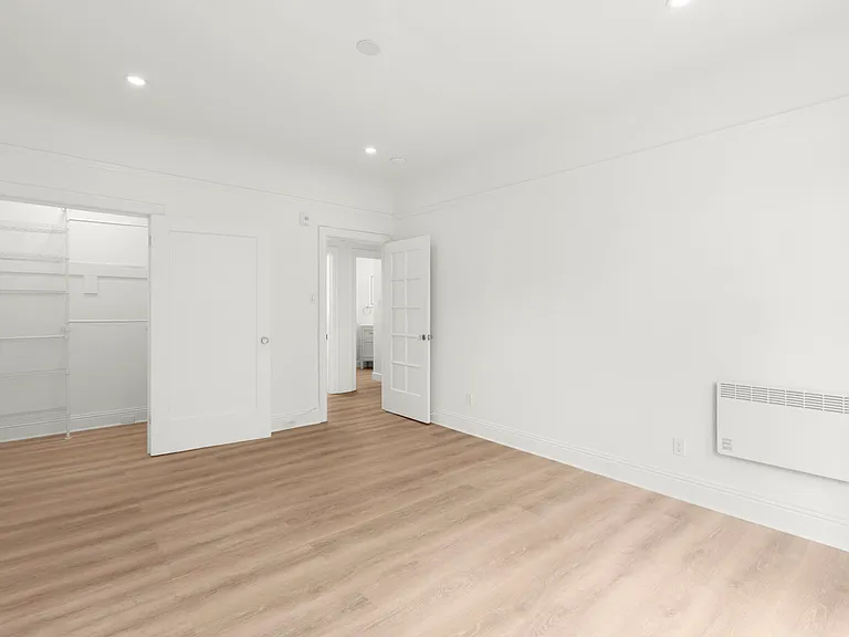 95 Cervantes Blvd #210 — Photo 16