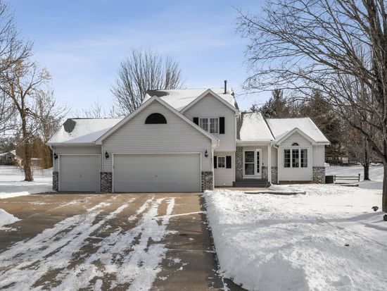 1161 Dawn Ln, Woodbury, MN 55125