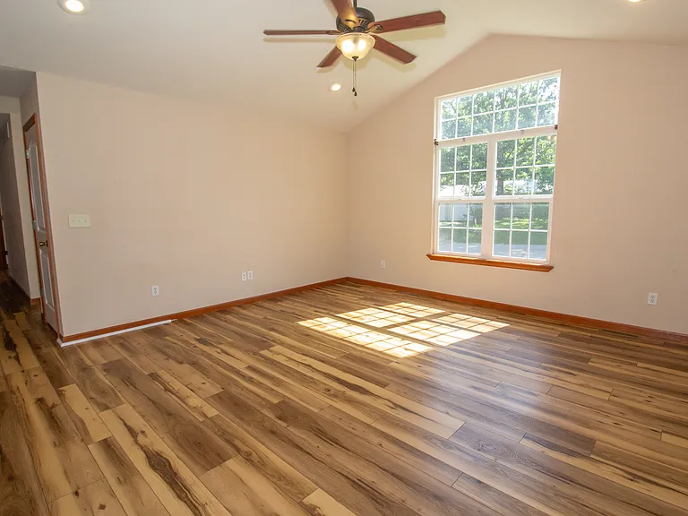 22039 Harlan Ln — Photo 17
