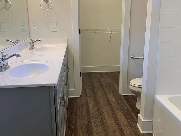 1285 Shades Ter — Photo 13