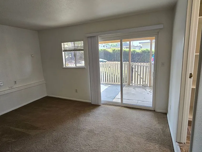 1662 S Juniper St S #C — Photo 15